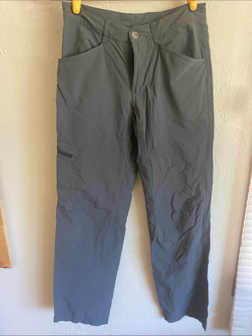 Patagonia Men's Cargo Pants in Charcoal Gray